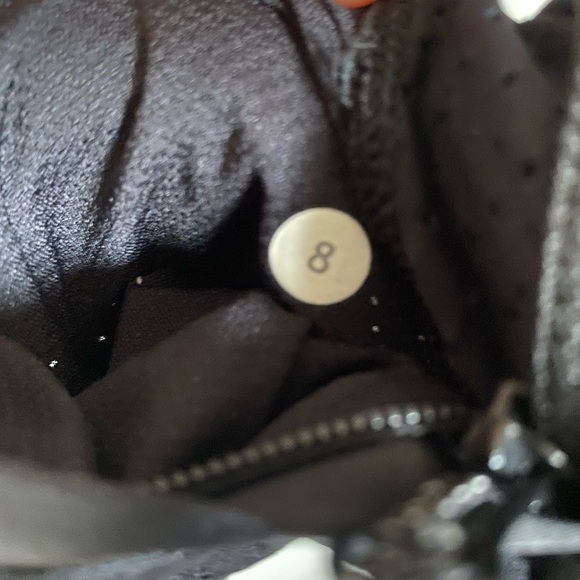 Lululemon Perforated Jacket Bomber - Picture 4 of 8
